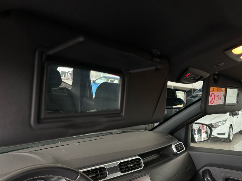 Renault Duster  5 pts. Iconic, 1.3T, TA, a/ac. Aut., botón encend., RA-17 2024